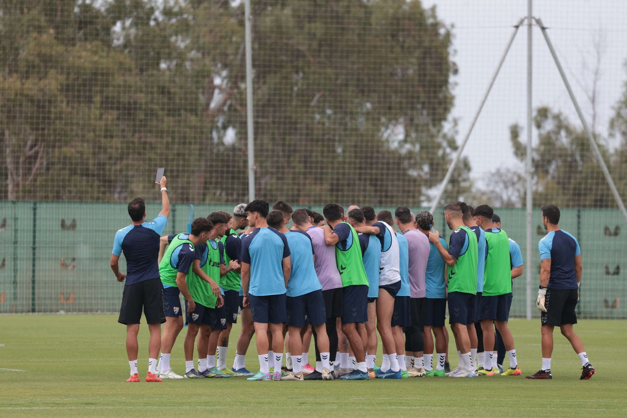 El Málaga entrenó por primera vez en la Ciudad Deportiva
