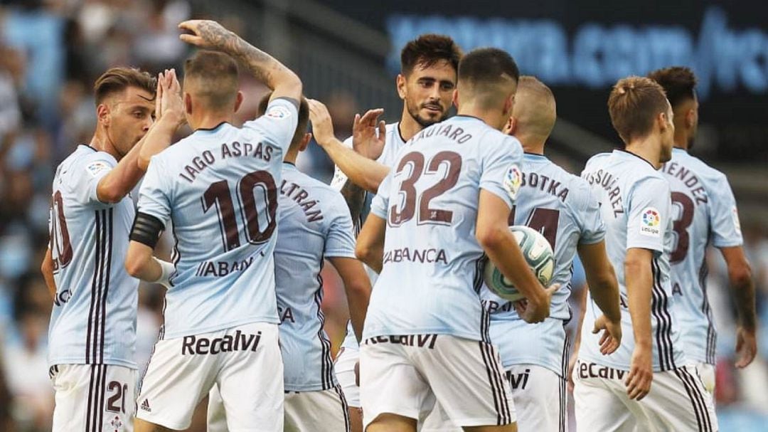 Los jugadores del Celta celebran el gol de Beltrán en el Quinocho