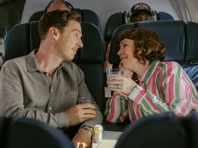 La película está escrita por Tony McNamara, guionista de 'Pobres criaturas' o 'Cruella'