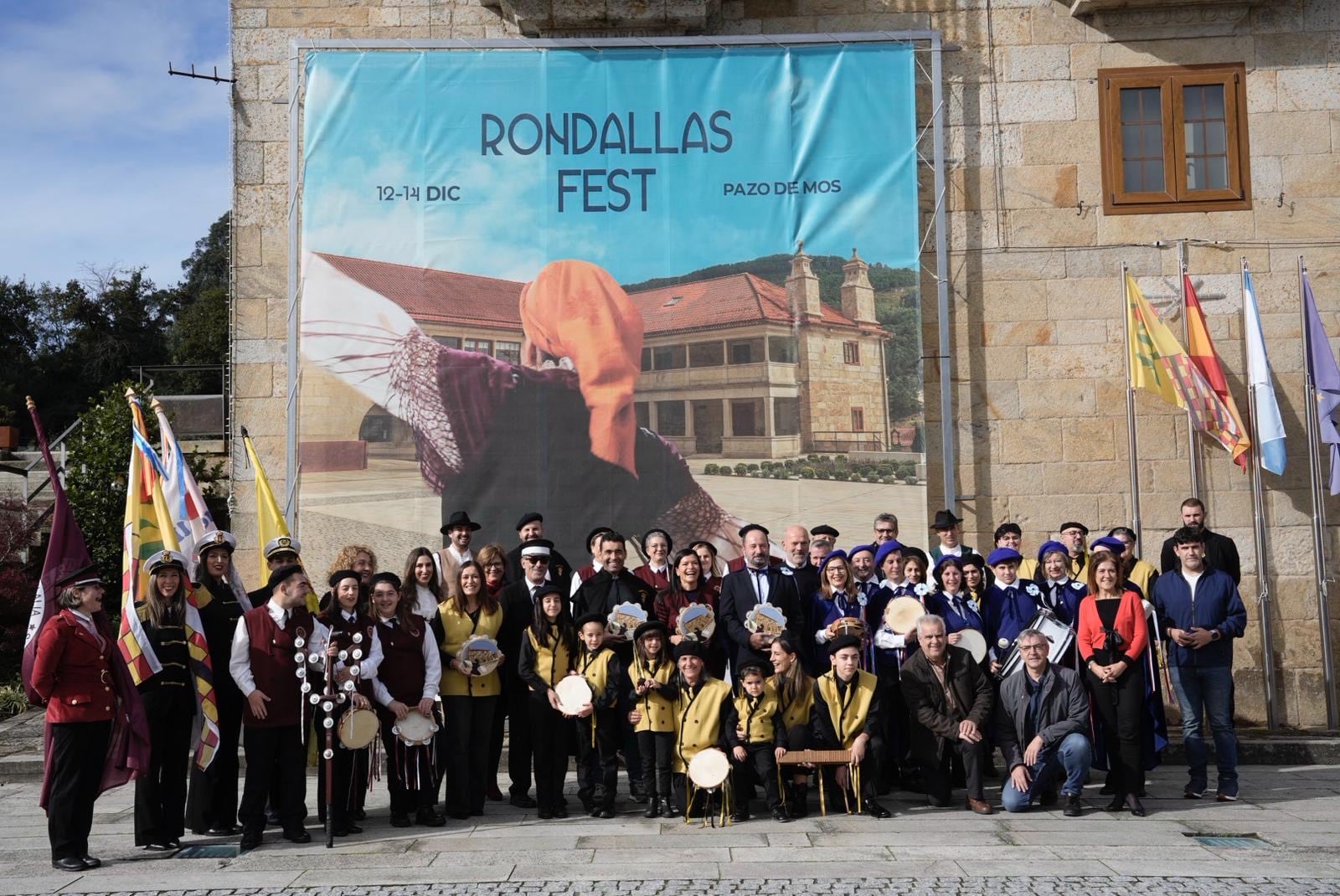 Presentación del Rondallas Fest en Mos con representantes políticos y de las agrupaciones musicales locales