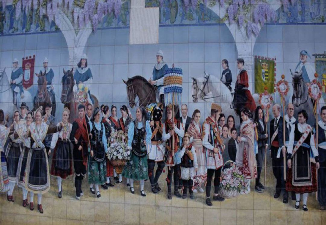 Panel cerámico dedicado a 'Las Mondas'