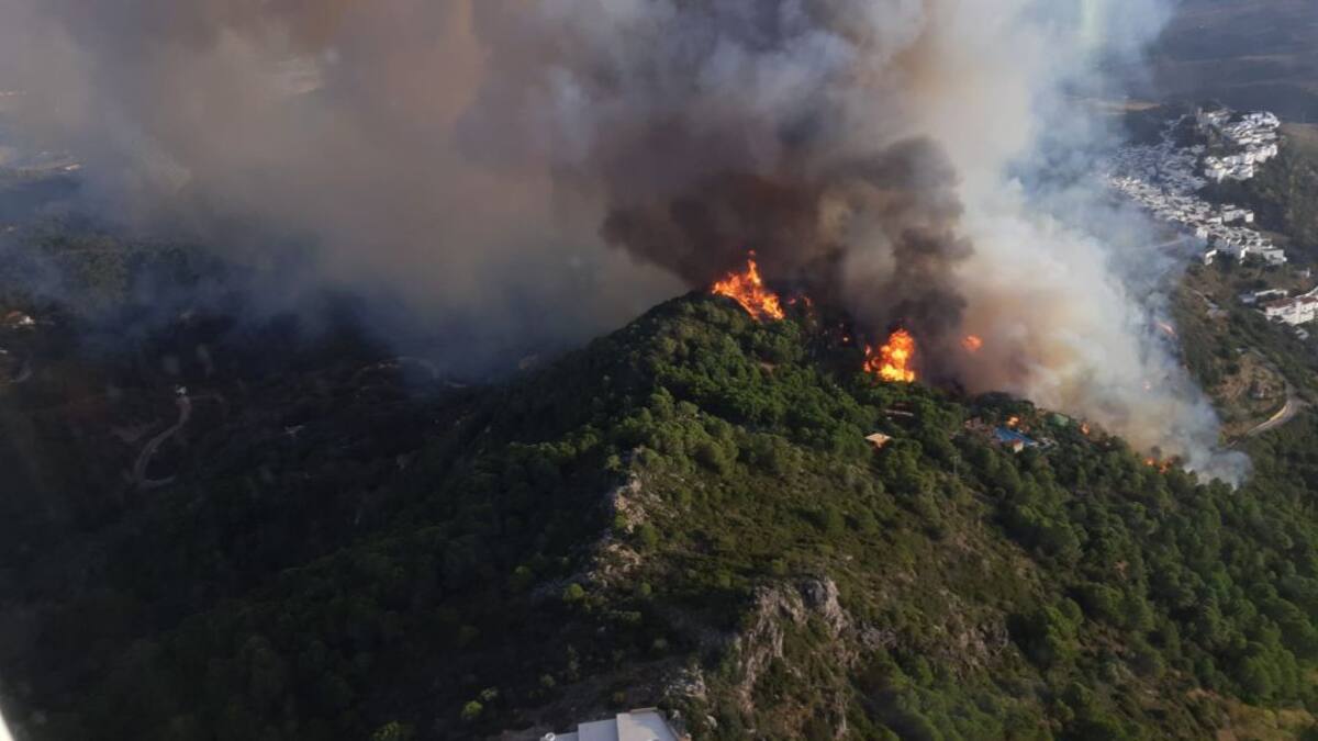 Estabilizado el incendio forestal en Casares