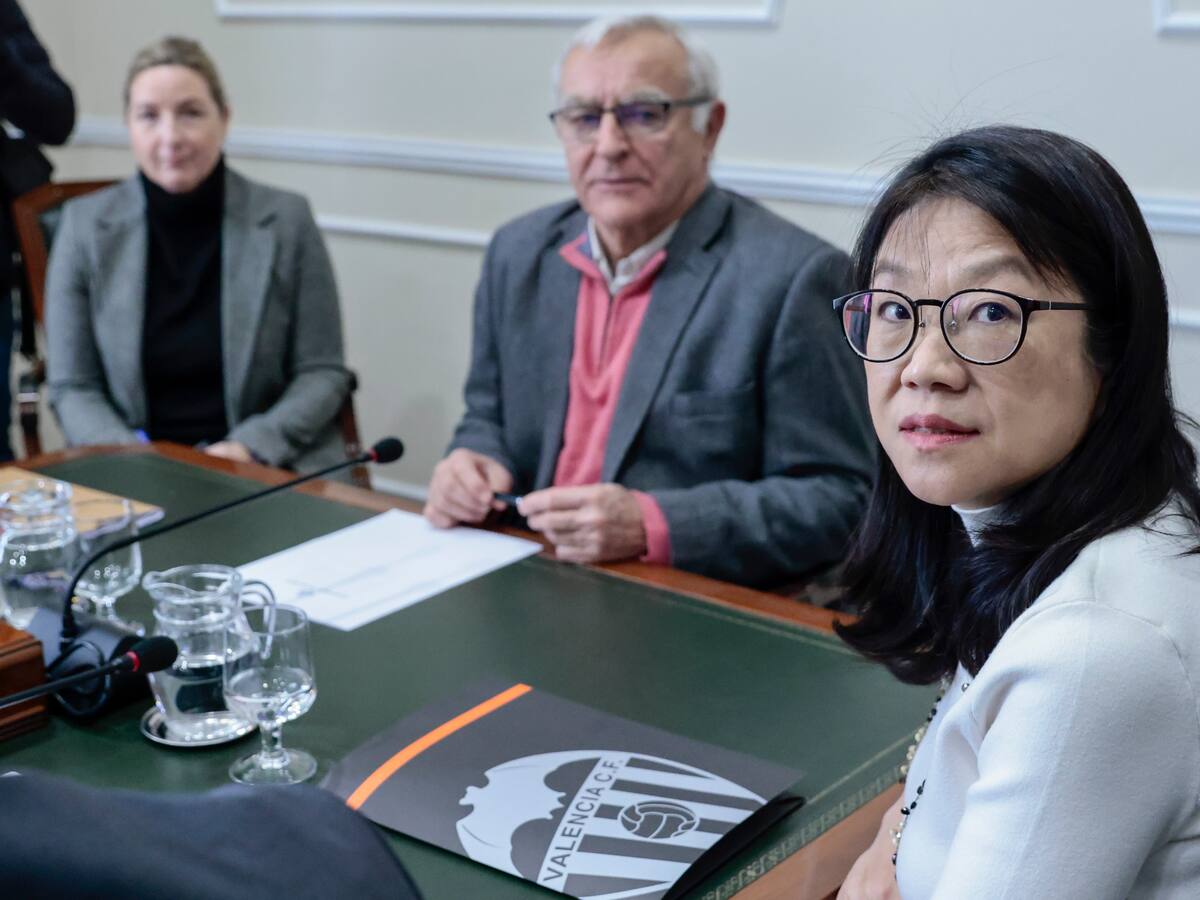 El Ayuntamiento, entre el optimismo parcial y la prudencia con el Nou Mestalla tras la reunión con el Valencia CF