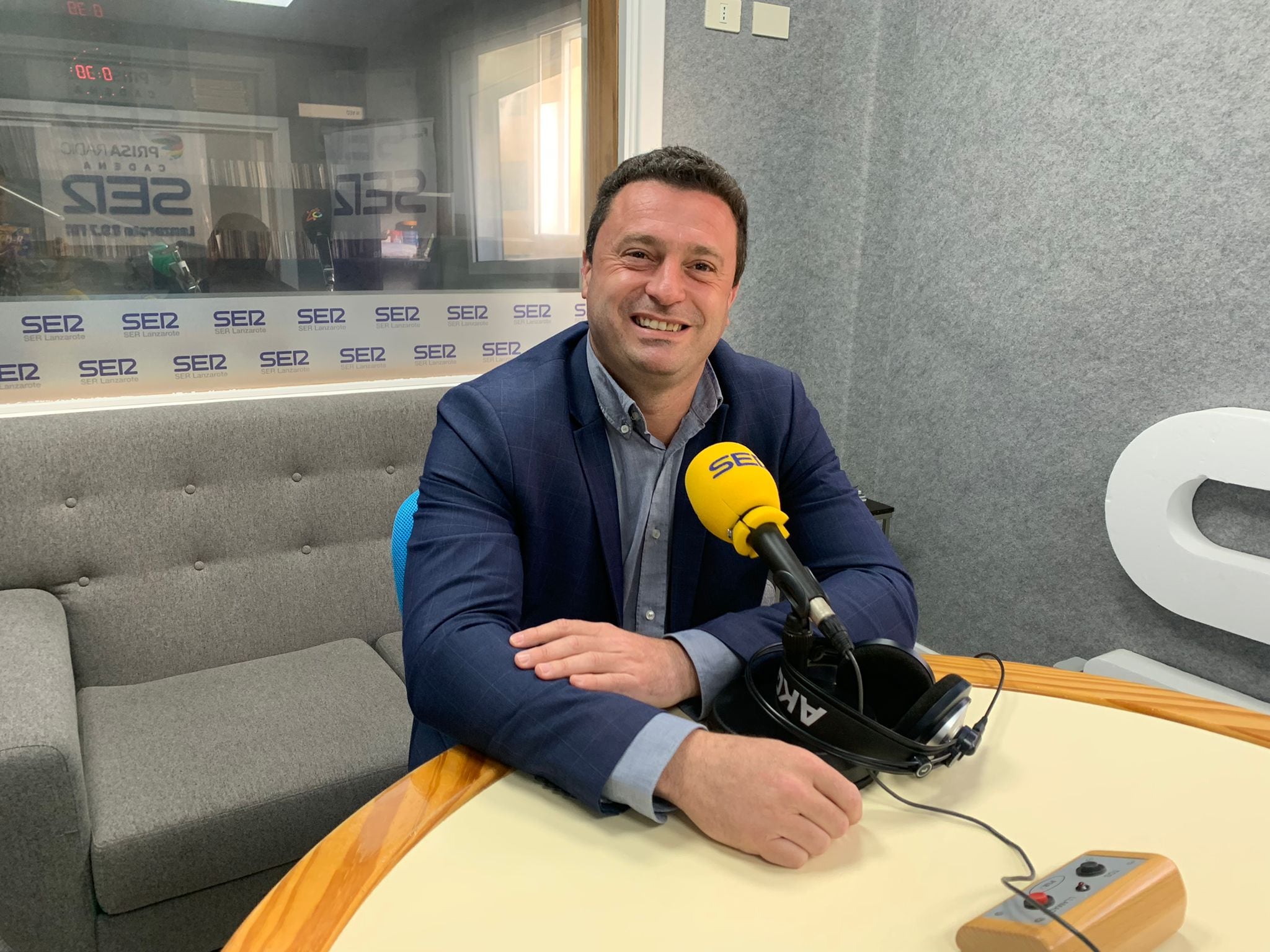 Óscar Noda, alcalde de Yaiza en los estudios de SER Lanzarote.