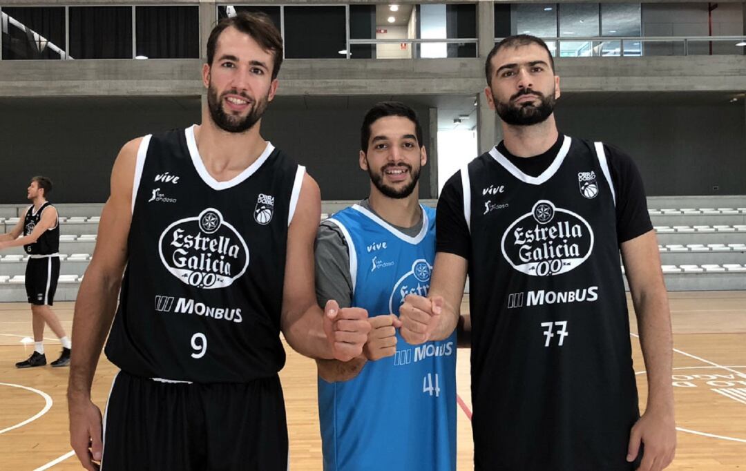 Nacho Llovet, Pepe Pozas y Kostas Vasileiadis serán los capitanes del Monbus Obradoiro