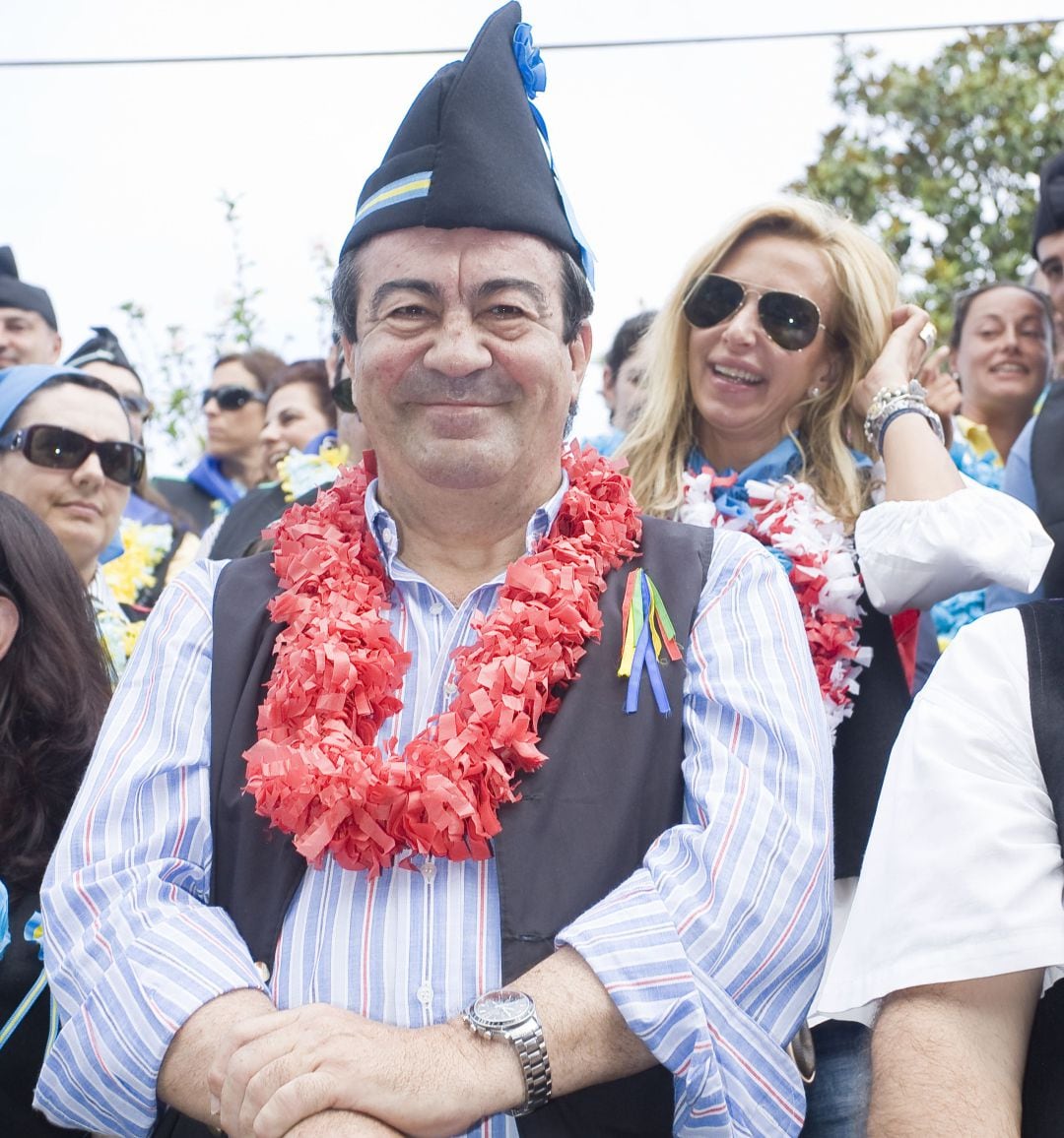 Álvarez-Cascos junto a su ex mujer, María Porto en 2011.