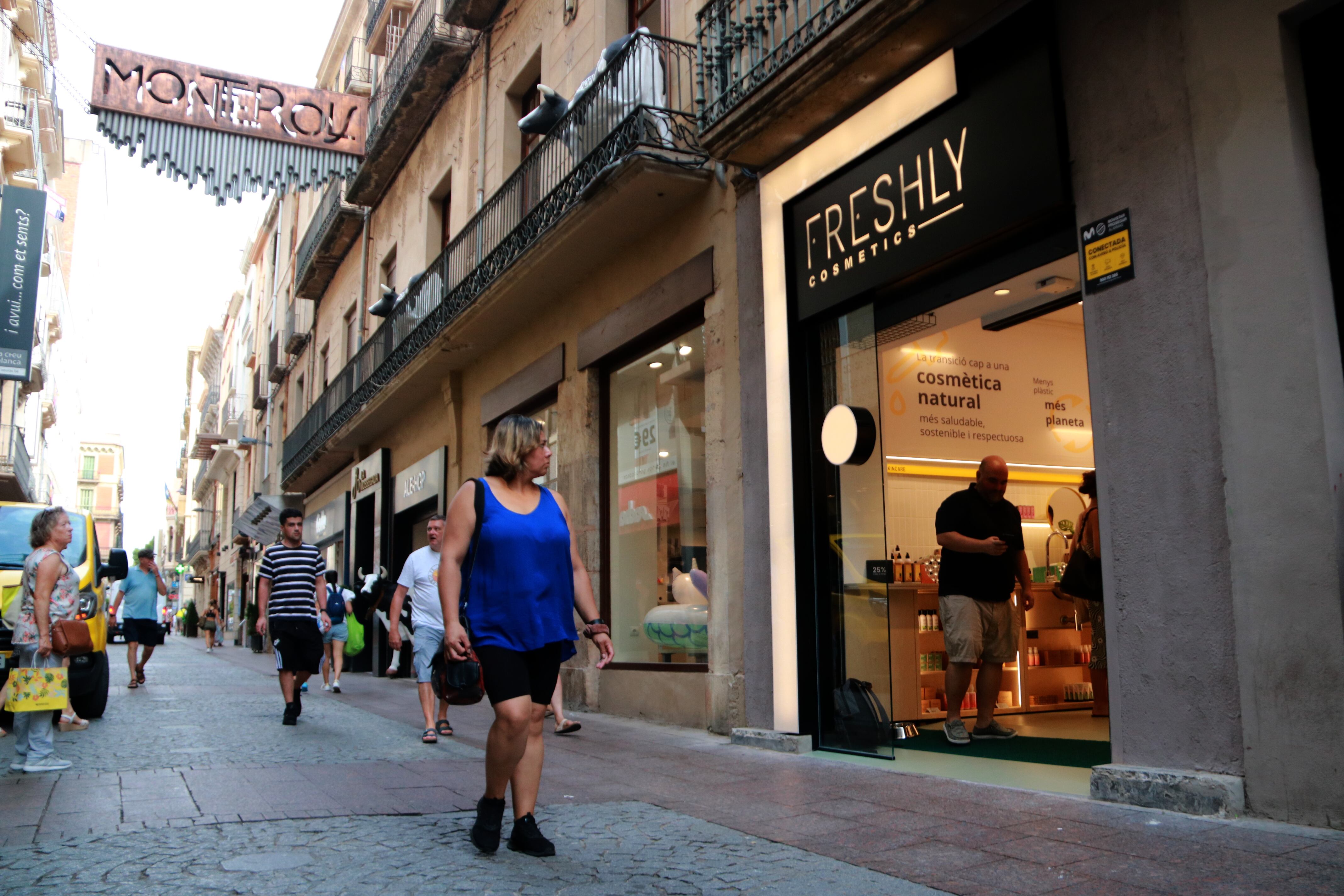 La nova botiga de Freshly Cosmetics al carrer Monterols / ACN