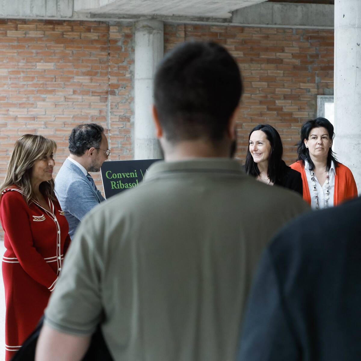 Les constructores demanen més temps rehabilitar el parc públic d'habitatges