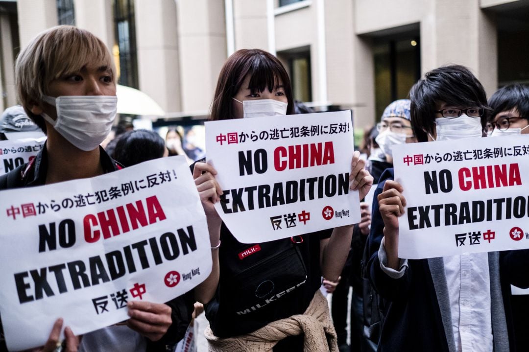  manifestantes en Hong Kong contra la ley de extradicion a China