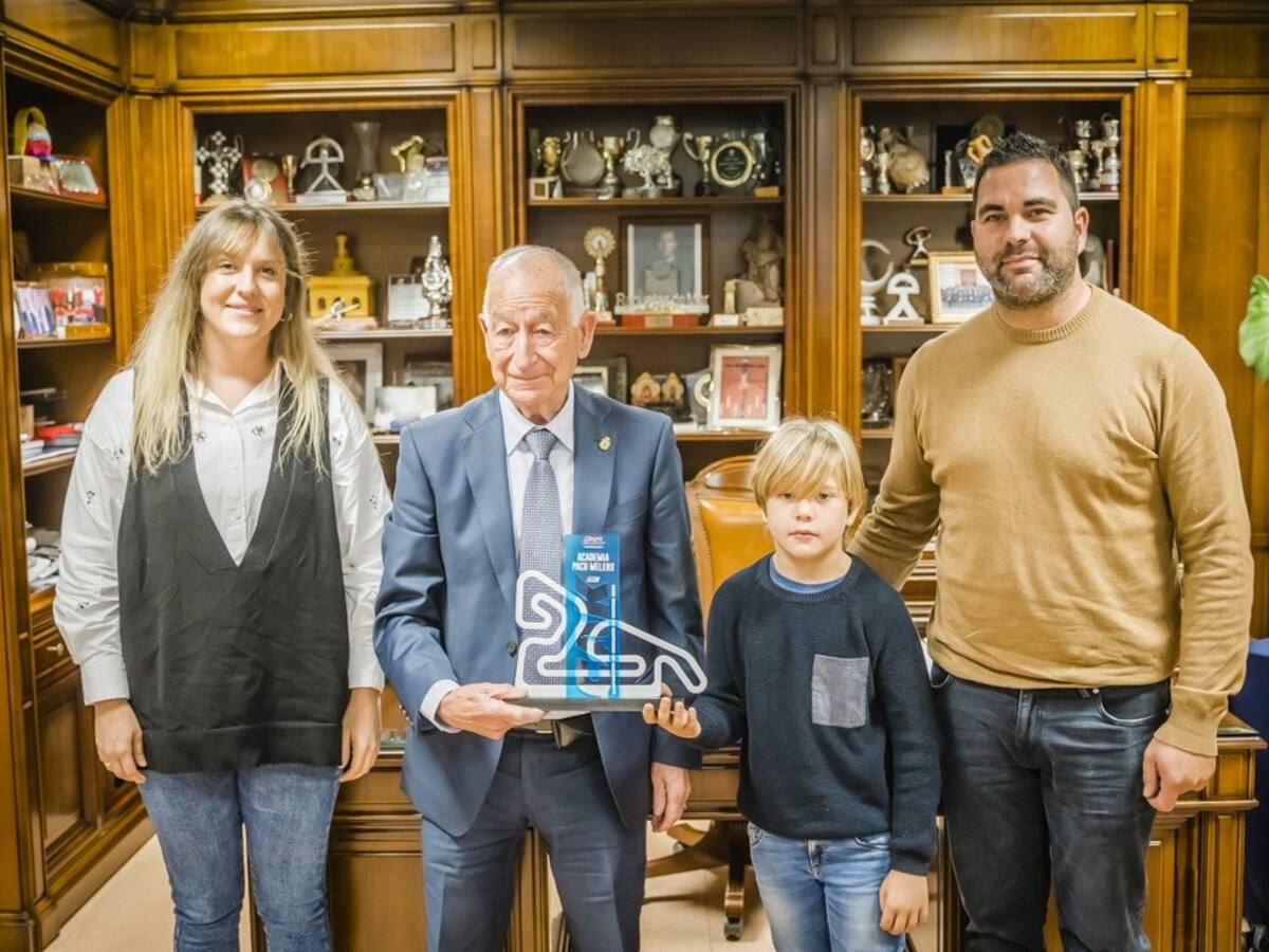 Roquetas de Mar se rinde a Marco Moral