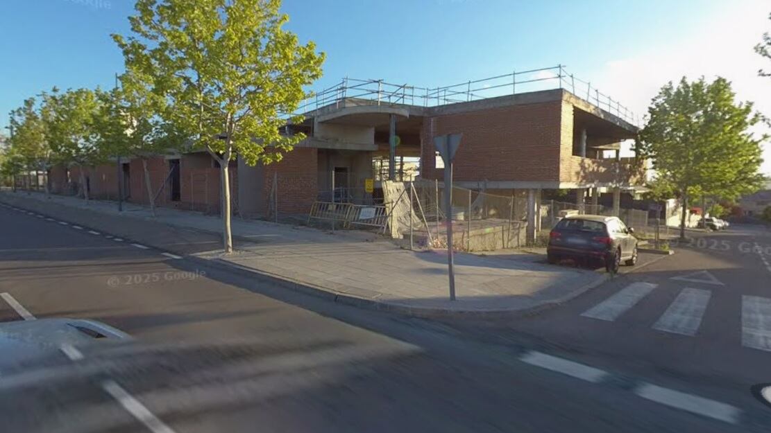 Esquina del Paseo del Radar con la calle Urano en Paracuellos de Jarama