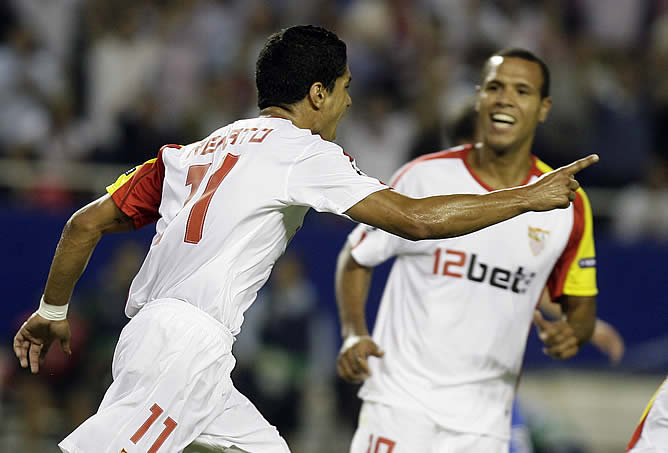 Renato y Luis Fabiano, autores de los goles del Sevilla