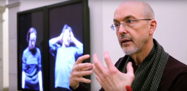 Bill Viola en la presentación de la exposición [en diálogo] en 2014, en la Real Academia de Bellas Artes de San Fernando de Madrid.