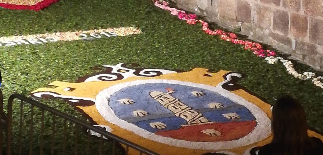 Alfombra foral en Honor a la patrona