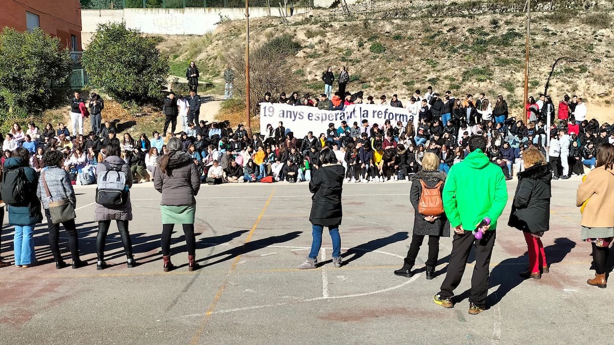 La comunidad educativa del Andreu Sempere reivindica la reforma del instituto