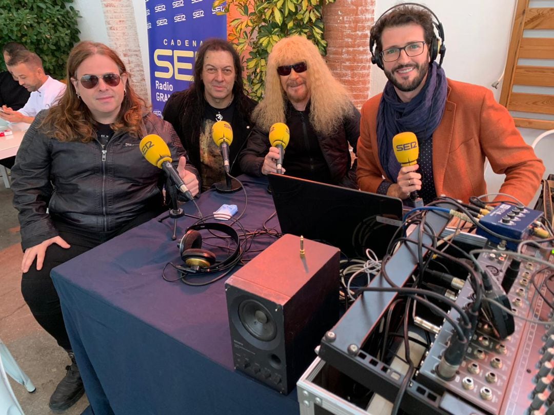 La banda cordobesa, durante la entrevista en Hoy por Hoy en La Vida es Chula, en Otura