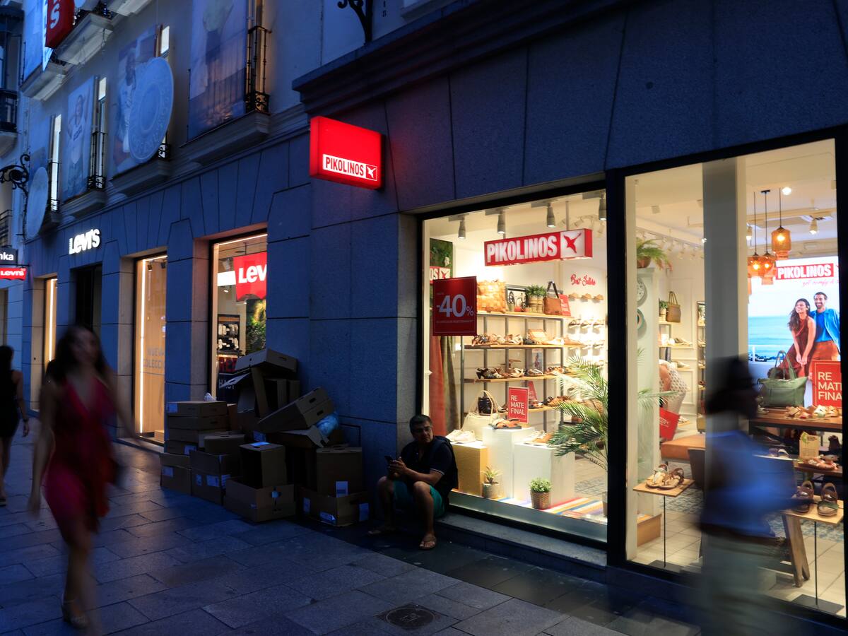 Comerciantes de A Coruña consideran que los escaparates apagados generarán inseguridad ciudadana