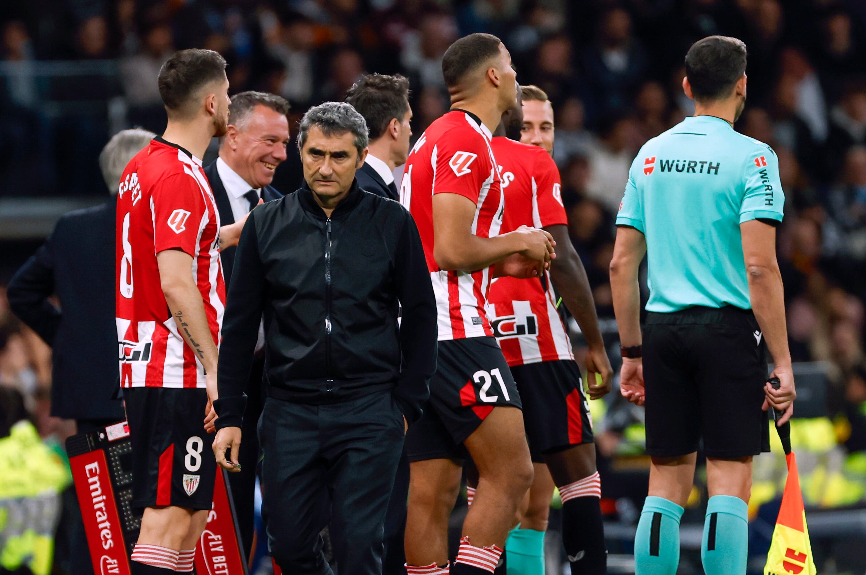 MADRID, 20/04/2025.- El entrenador del Athletic Club Ernesto Valverde en el partido de la jornada 32 de LaLiga que Real Madrid y Athletic Club de Bilbao disputan este domingo en el estadio Santiago Bernabéu, en Madrid. EFE/Mariscal