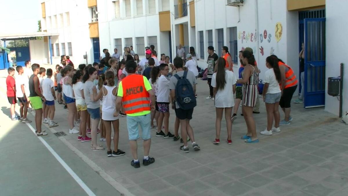 100 menores participan en el campamento urbano de ocio inclusivo impulsado por las asociaciones Ameco y Lachirí