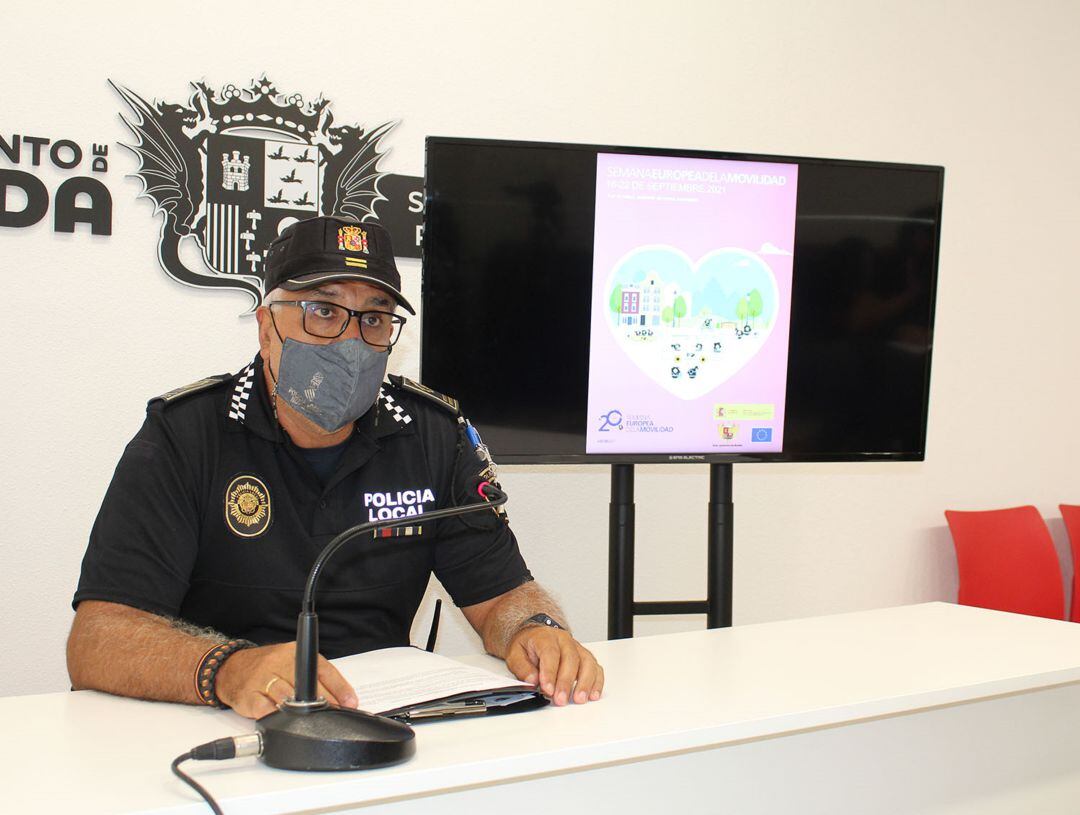 El inspector Marín desarrolla las actividades de la Semana Movilidad en Novelda