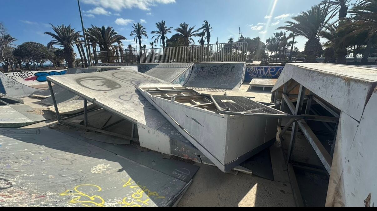 Estado del skate park del 'Parque Temático' de Arrecife, capital de Lanzarote.