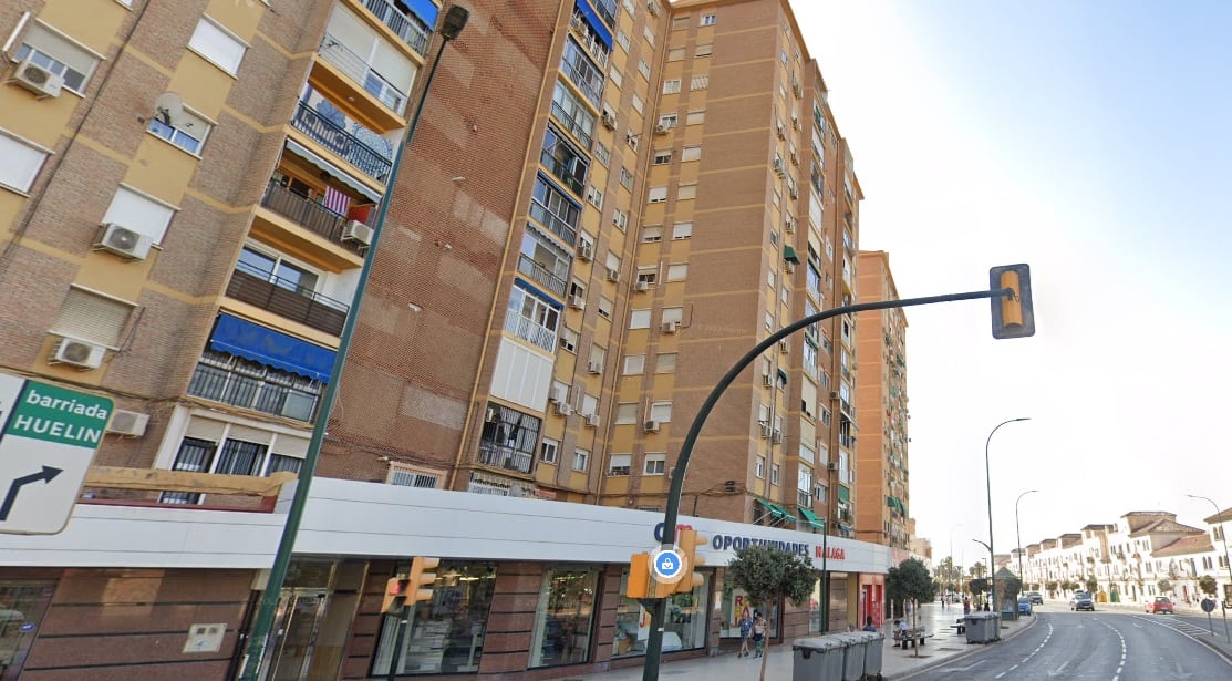 Calle Princesa de la barriada de Huelin (Málaga). Google maps.