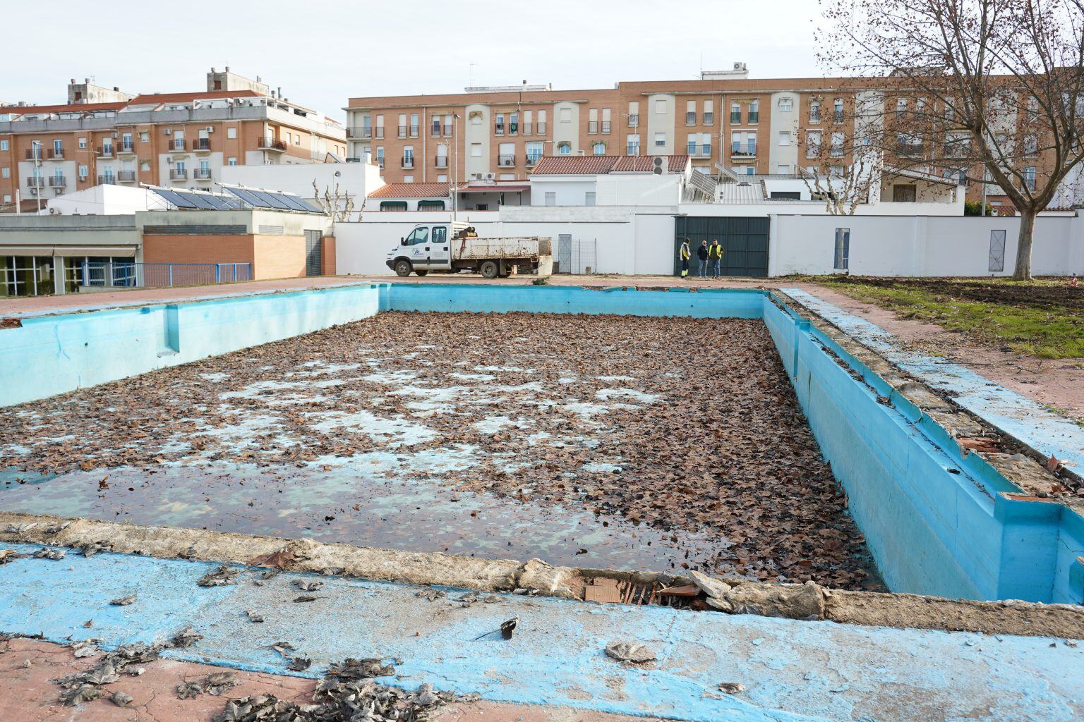Comienzan las obras de remodelación de la piscina de verano de Don Benito