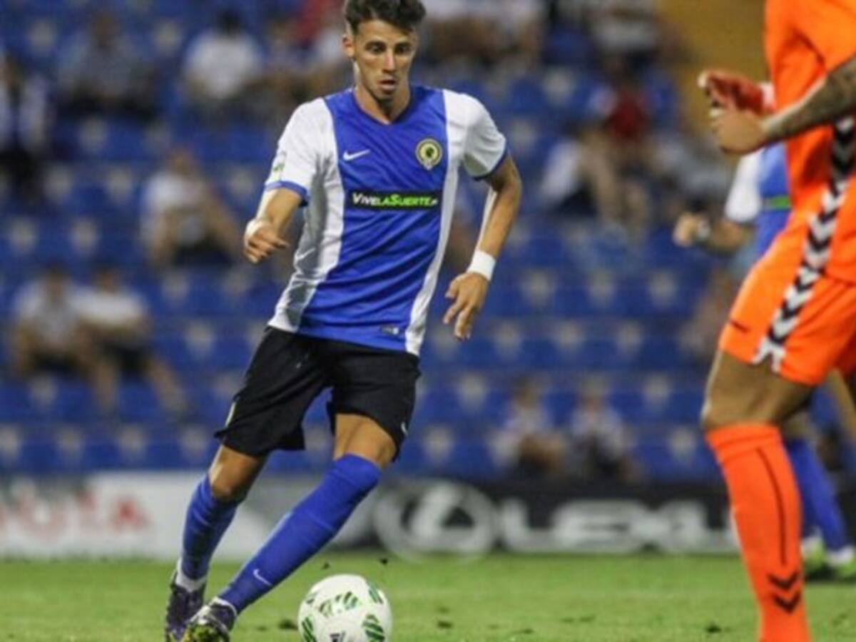 Álvaro Salinas seguirá en el club hasta junio del 2019