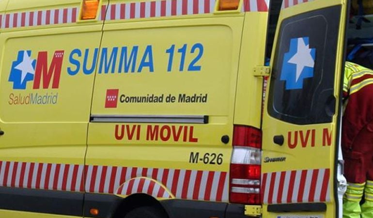 Una unidad del Summa 112 tuvo que atender al menor de Pedrezuela que se había ahogado en la piscina de su chalet.