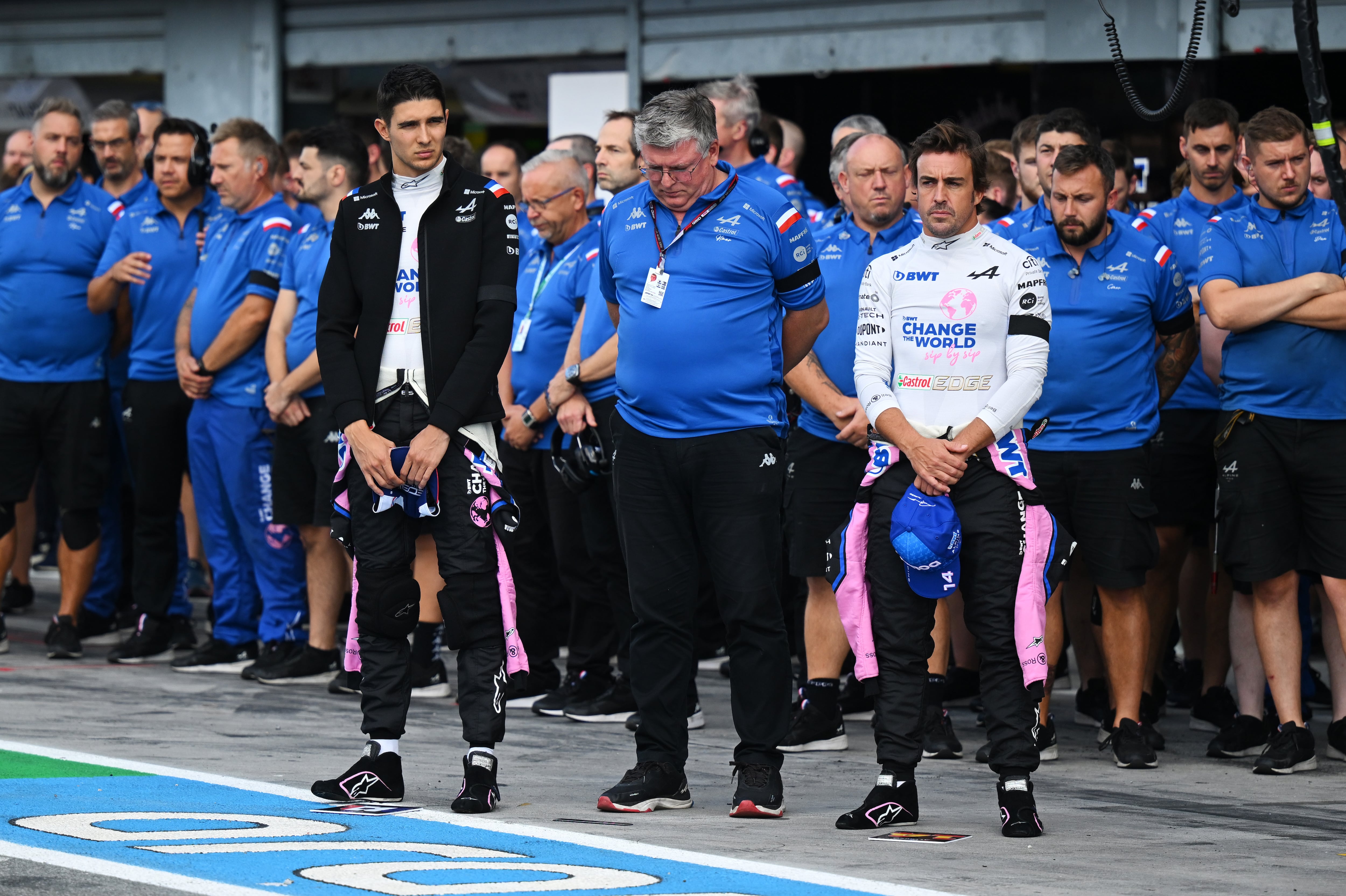 Alonso y Ocon junto a Szafnauer, el pasado mes de septiembre.