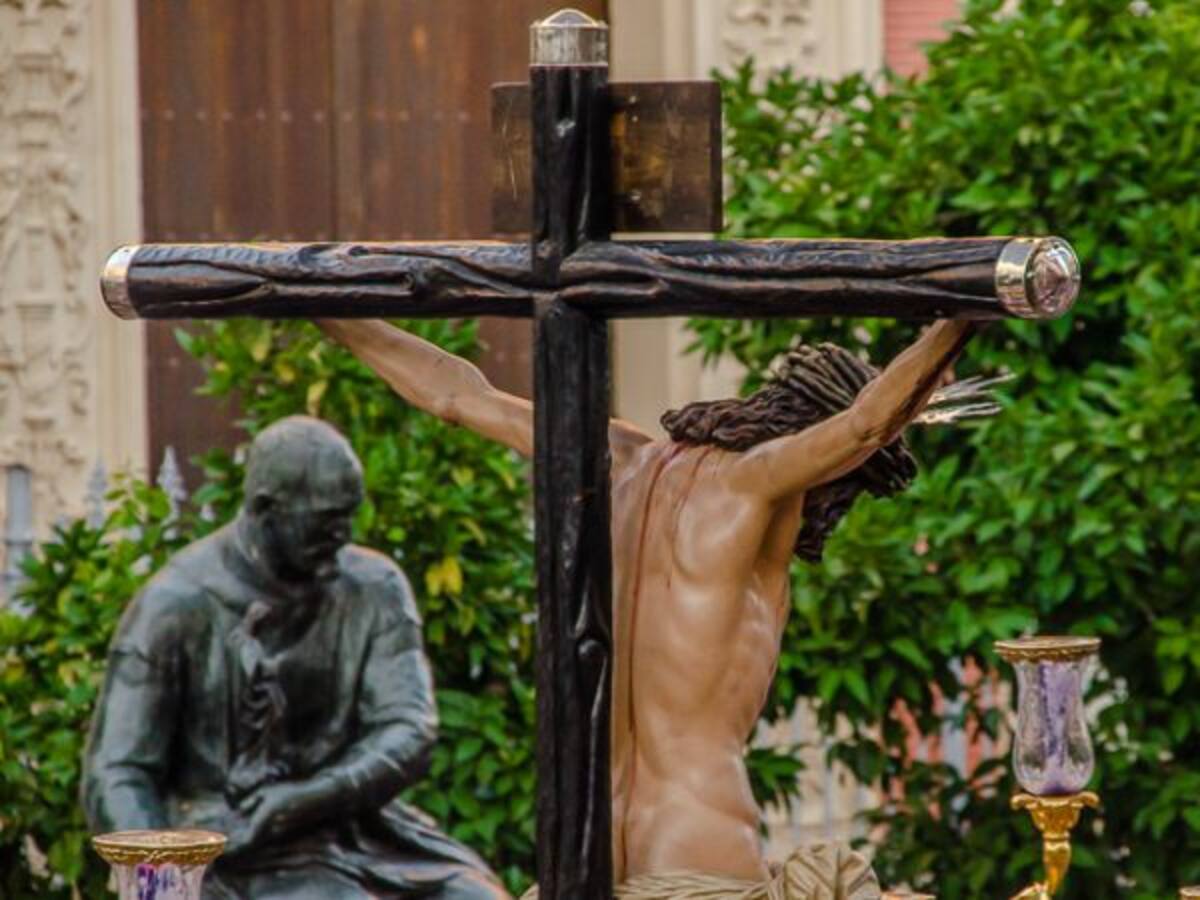 La Asociación de Devotos del Cristo del Santo Ángel presentó su escudo