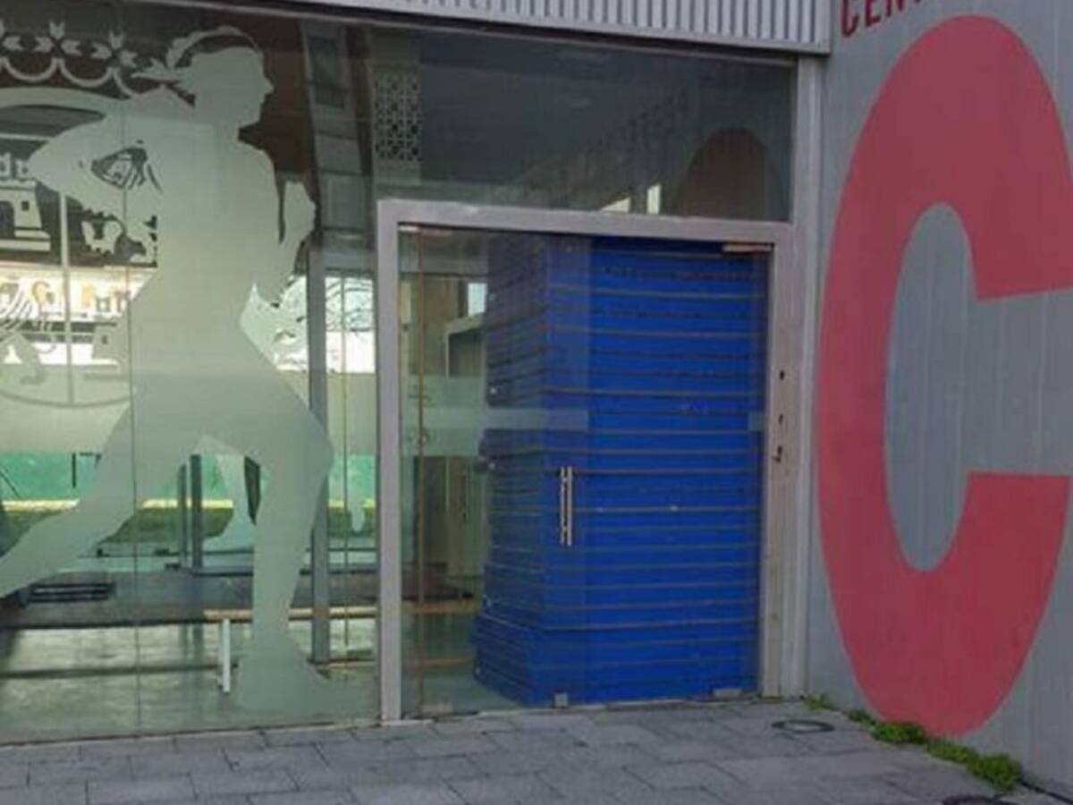 El PSOE denuncia el estado de una de las puertas de acceso del Centro de Tecnificación Deportiva