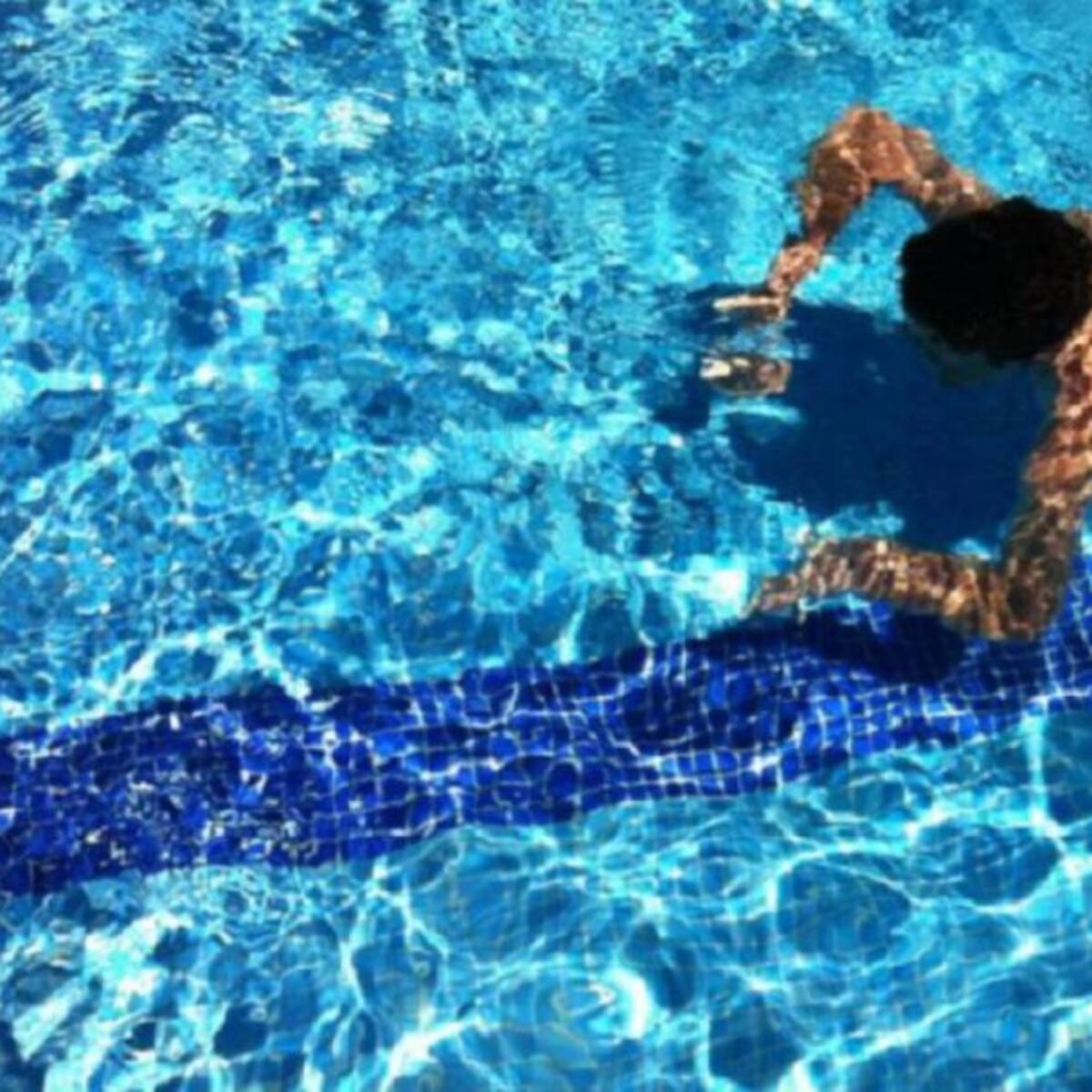 Más de 1.300 escolares participan en la campaña de natación que ofrece el Ayuntamiento de Martos
