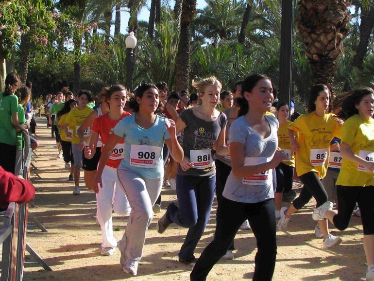 El Juventud Atlética Elche organiza el Cross Escolar ilicitano