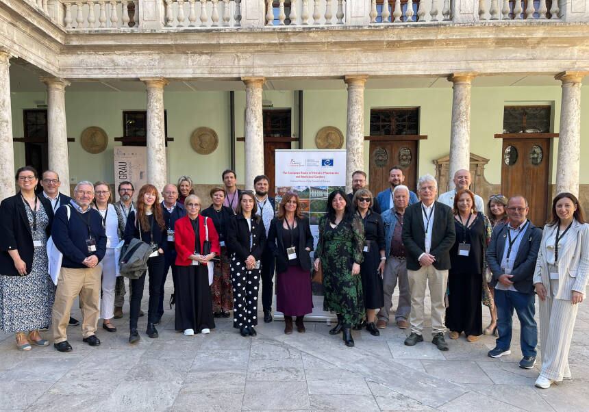 Asistentes a la entrega de cerfificados