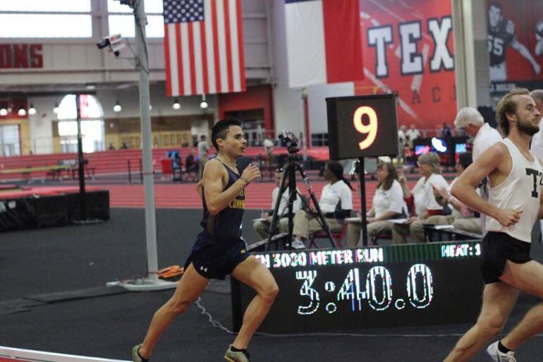 Sergio Mena durante una carrera