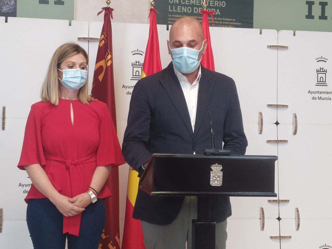 Paqui Pérez y Pedro José García Rex, concejales del Ayuntamiento de Murcia explican los acuerdos adoptados en la Junta de Gobierno Local