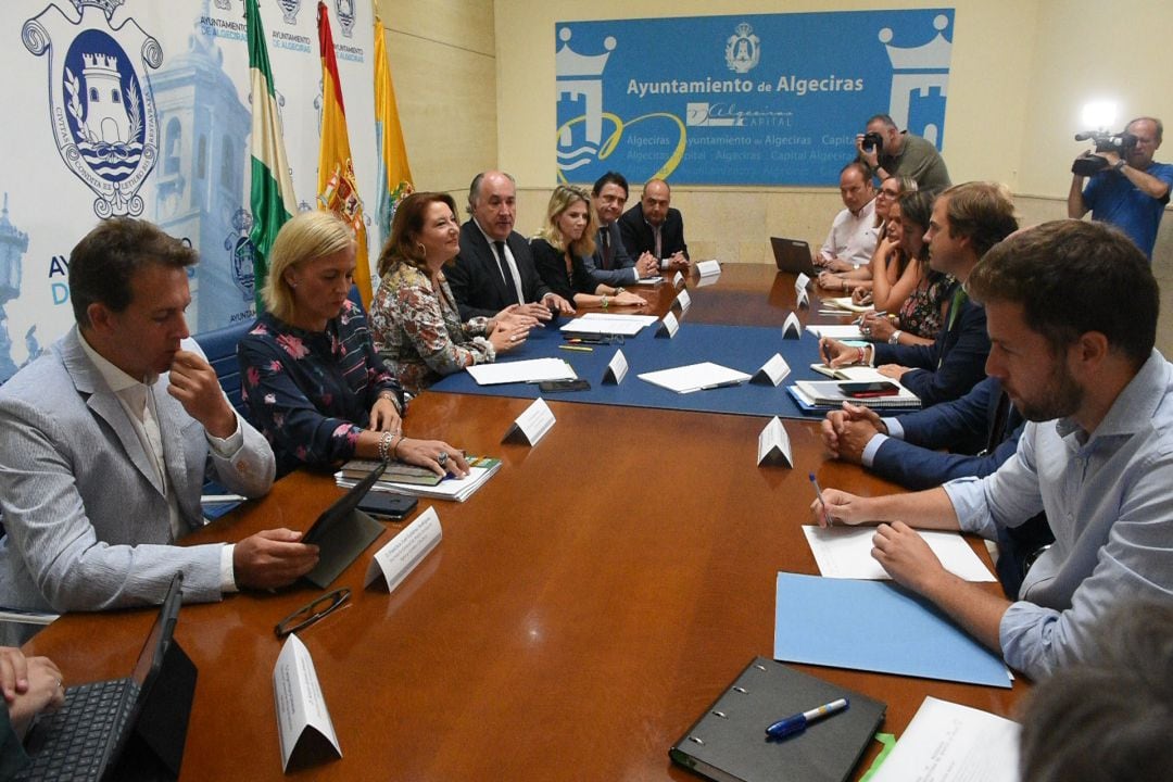 Reunión entre la Junta de Andalucía y el Ayuntamiento de Algeciras. 