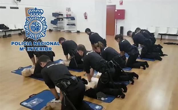 La Policía Nacional ensaya la RCP