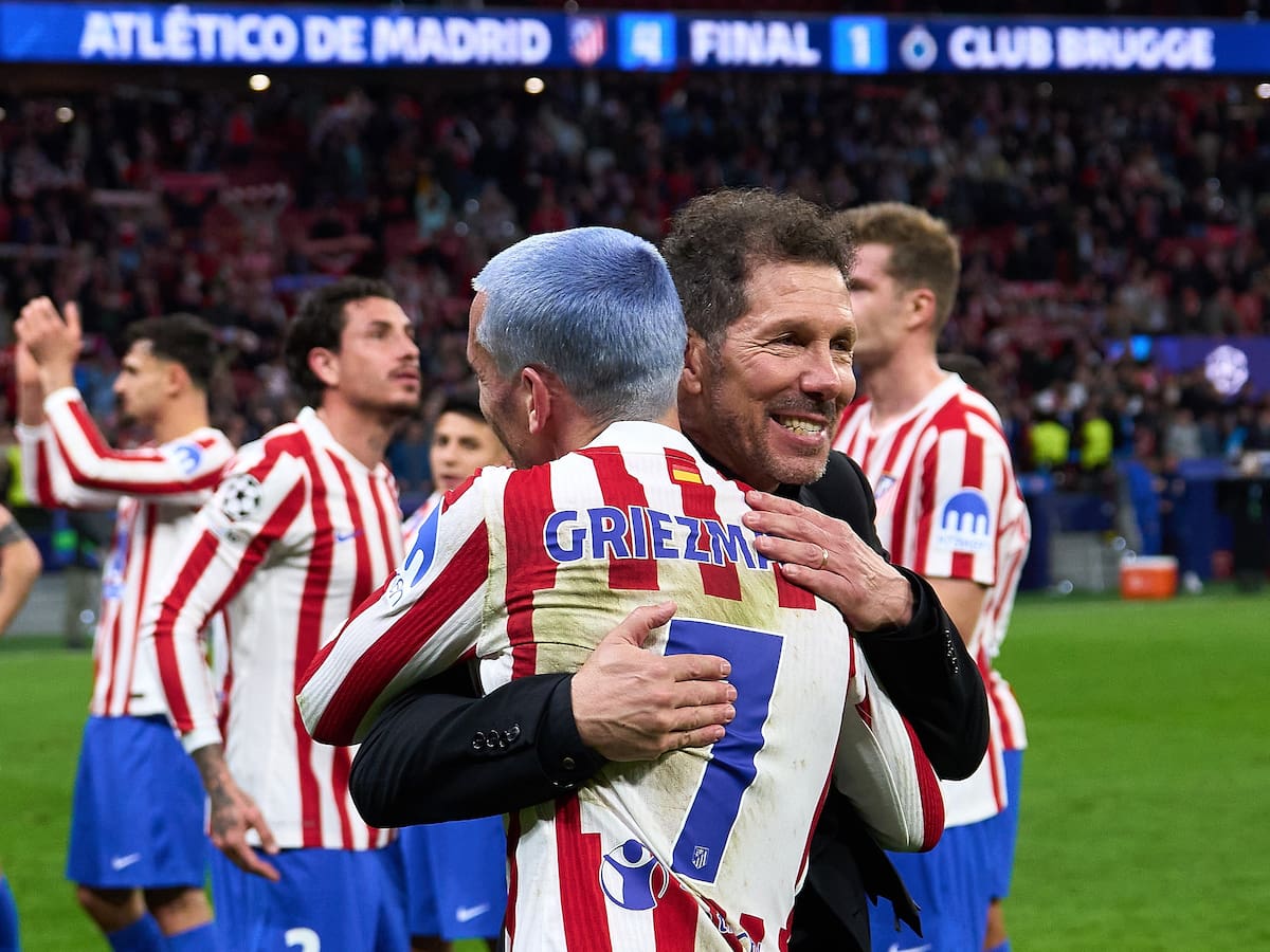 La situación de Griezmann ha cambiado en el Atlético y "ahora está más cerca de quedarse": "Sería única y exclusivamente por el Cholo"