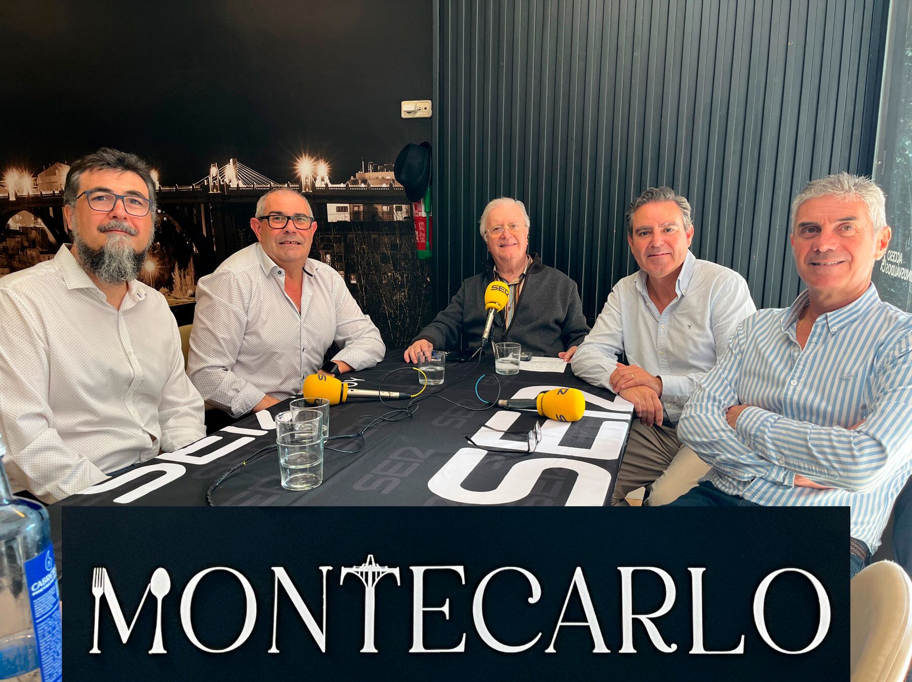 Rubén Calatayud, Fernando Jordá, Paco Aznar, Nacho López y Javi Ferrándiz, en el Salón Montecarlo