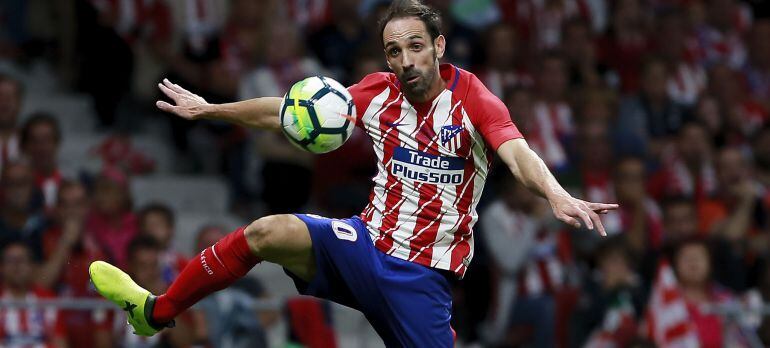 Juanfran, en el partido inaugural del Wanda Metropolitano.