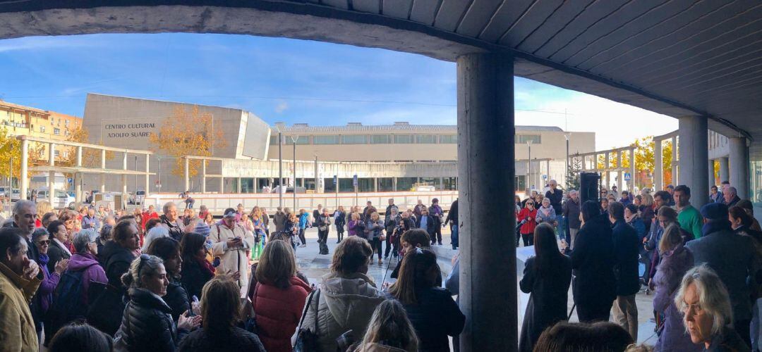 Concentración con motivo del 25N en Tres Cantos