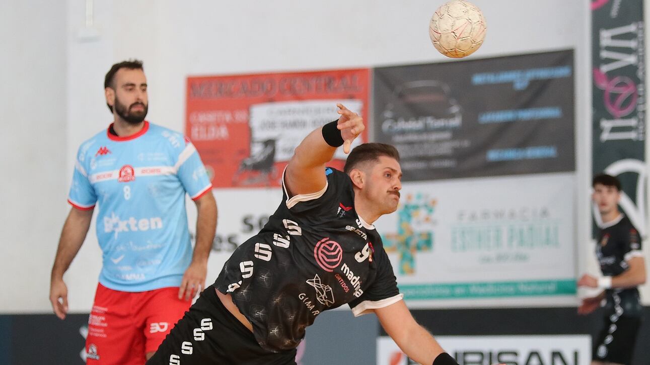 El BM. Elda - C.E.E. afronta un complicado duelo ante el Joevent Leganés