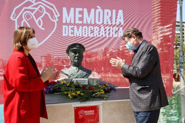 La consellera de Calidad Democrática, Rosa Pérez Garijo y el president de la Generalitat, Ximo Puig