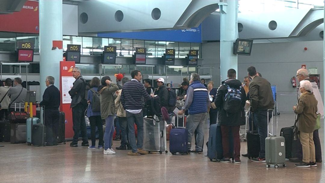 Peinador, camino de superar el millón de pasajeros este año