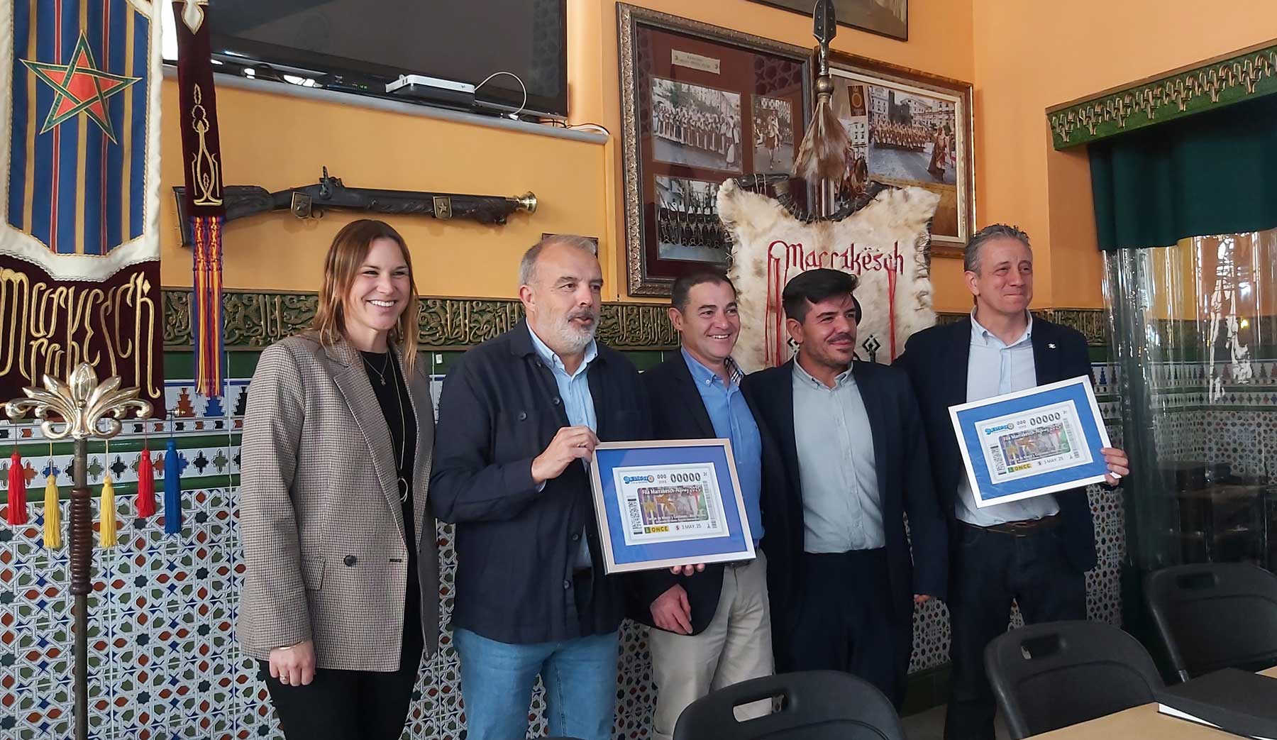 La ONCE ha entregado réplicas del cupón enmarcadas