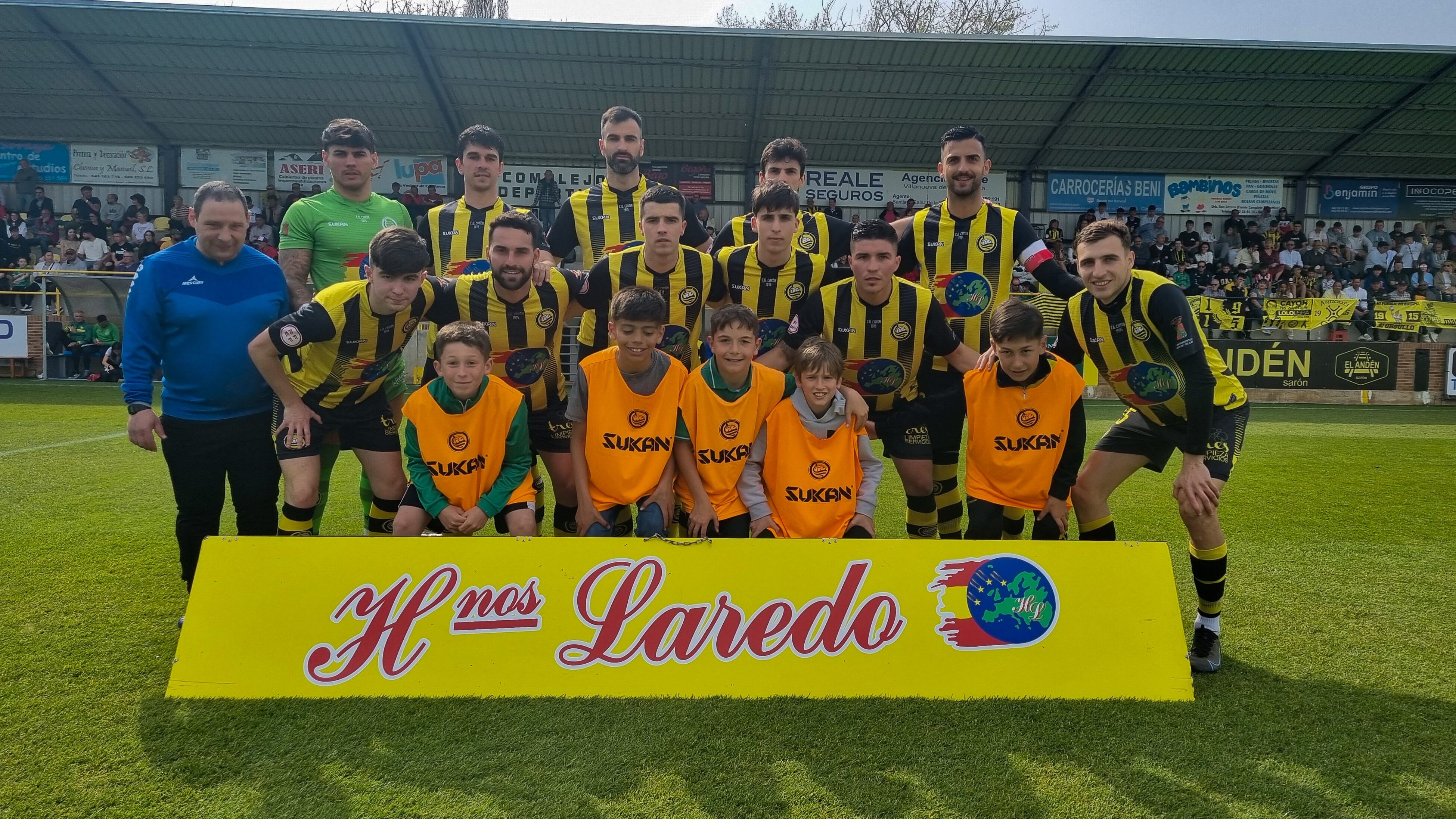 La foto de equipo del Cayón, antes de enfrentarse al Trope