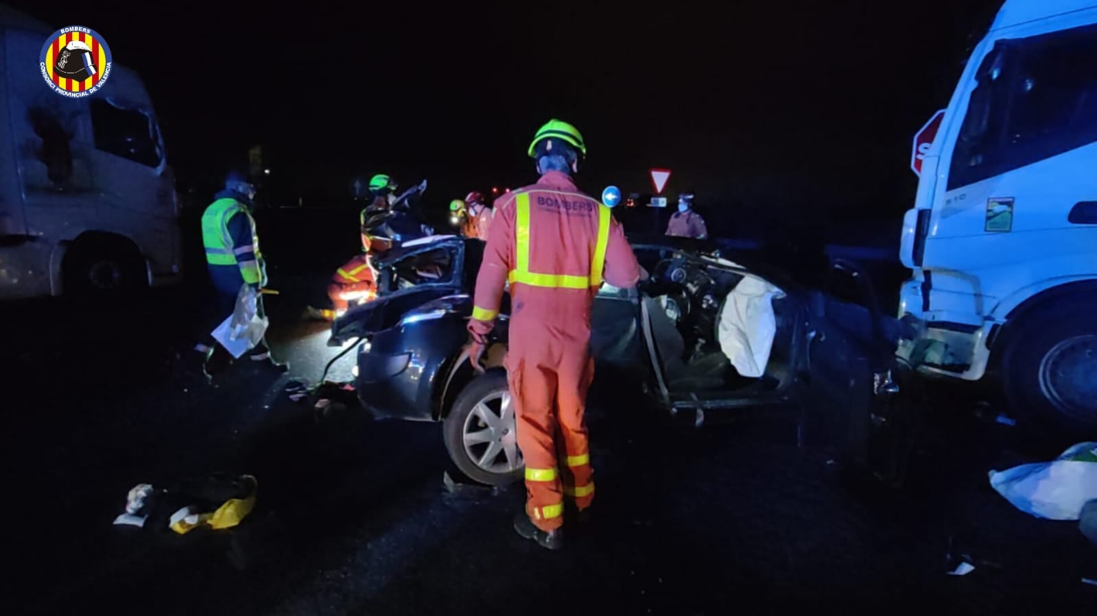 El accidente ha causado también heridas leves a una persona, mientras que otra ha resultado ilesa, según informa Tráfico.