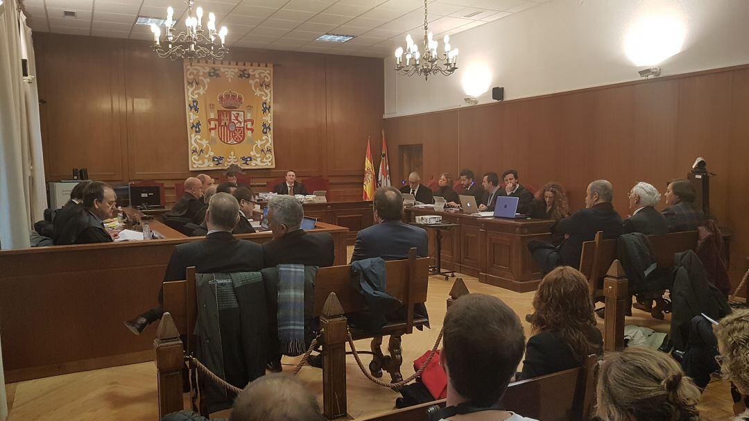 Imagen de la primera sesión del juicio por las prejubilaciones de Caja Segovia